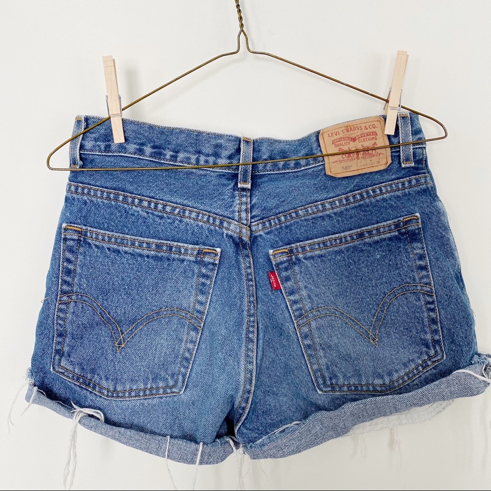 LEVI’S Cut-off Shorts